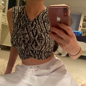 Super comfy cool designed crop top